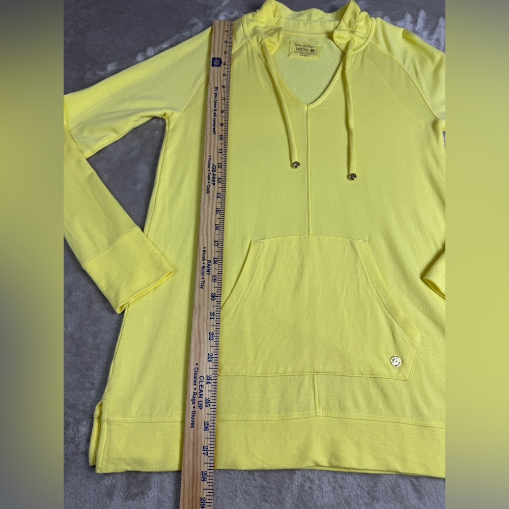 Lilly Pulitzer Luxletic Cassi Popover Top in Watch Hill Yellow Size Small - Picture 12 of 15